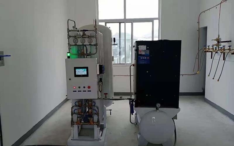 医院中心供氧系统氧源配置方案技术经济性比较分析